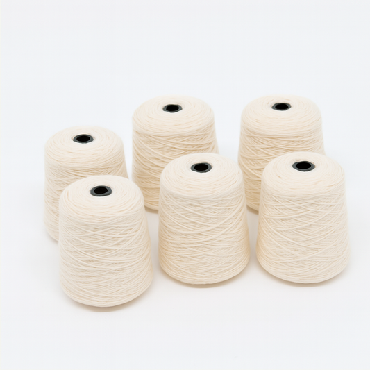 Bílá sada příze na tuftování – 6 kuželů (100% NZ vlna)