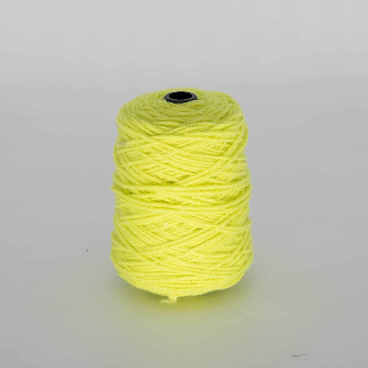 reflecting-yellow-acrylic-yarn-3-4-2nm-320-gram-tuftingshop