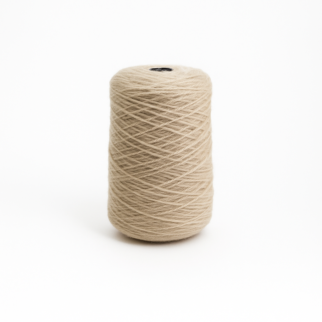 Ecru 100% Wolle Tufting Garn Auf Kegel (009)