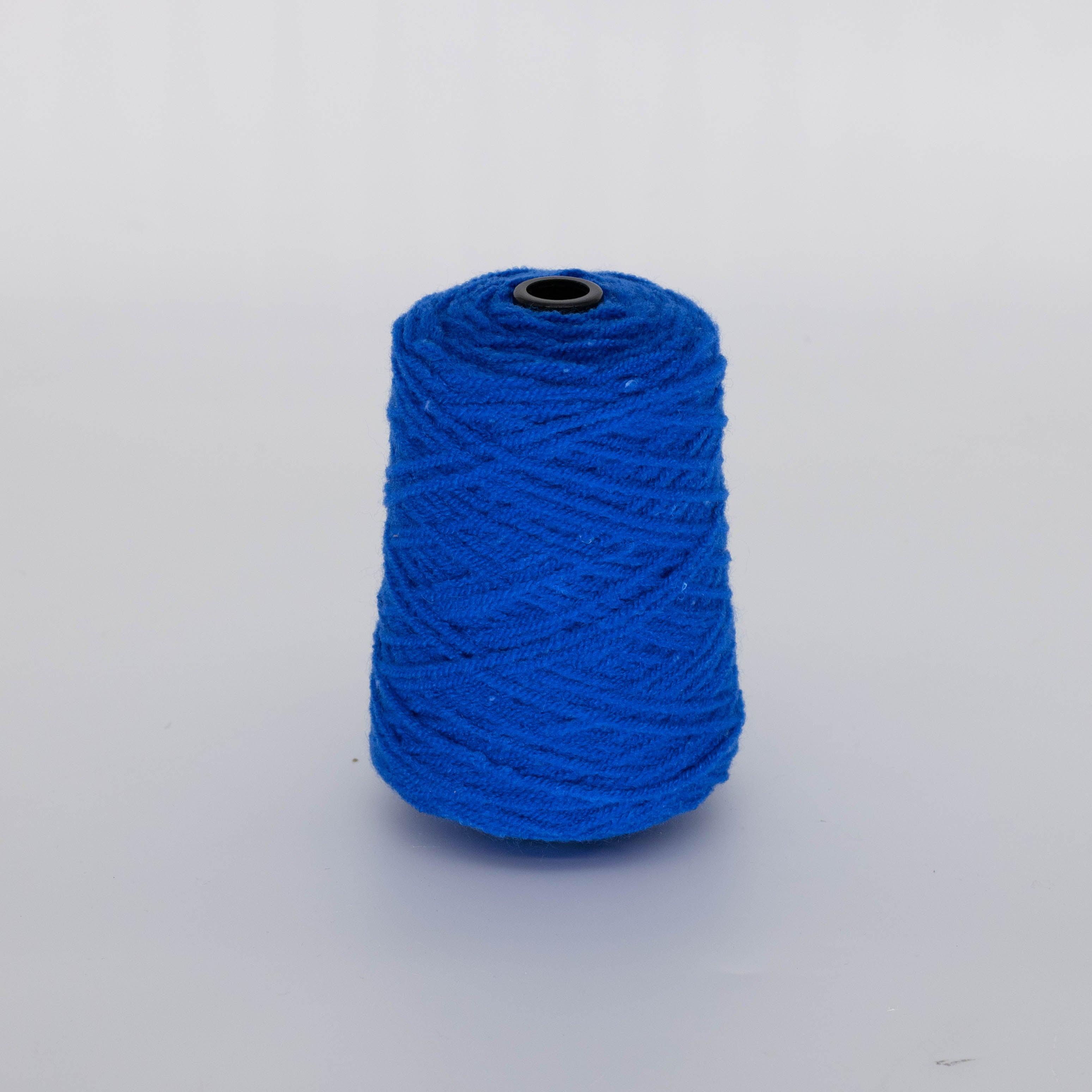Glowing Blue Acrylic Yarn 3/4.2NM 320 gram - Tuftingshop