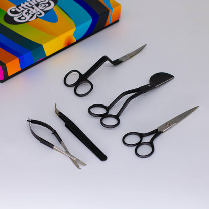 Komplettes Teppich-Finishing-Werkzeugset - Set aus chirurgischen Stahlscheren und Pinzetten von Cutting Edge