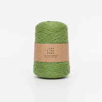 Mary Jane Green (153) - 100% Wool Tufting Yarn, 500 g Cone