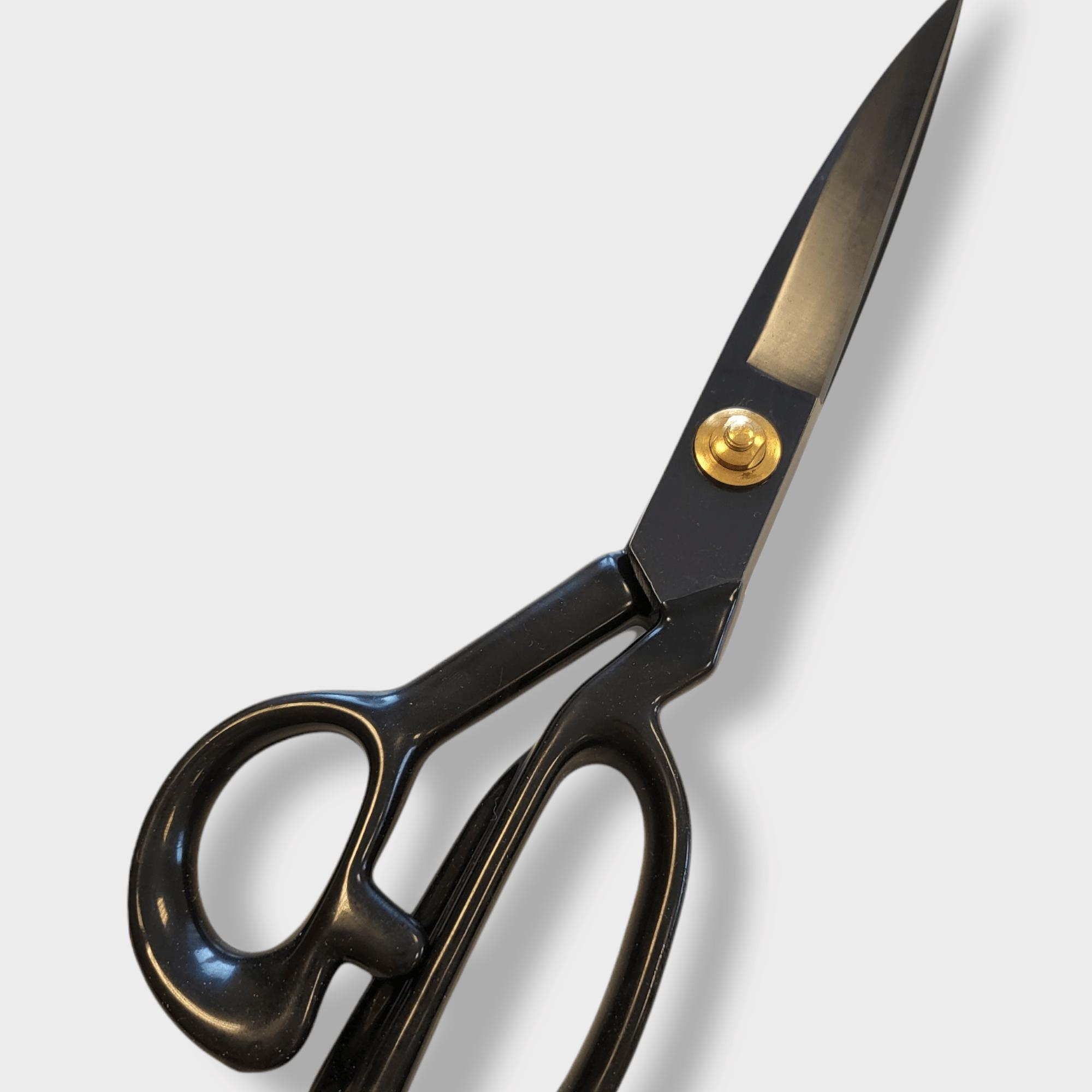 https://tuftingshop.com/cdn/shop/files/heavy-duty-fabric-scissors-11-inch-tuftingshop-scissors-3.jpg?v=1686660128