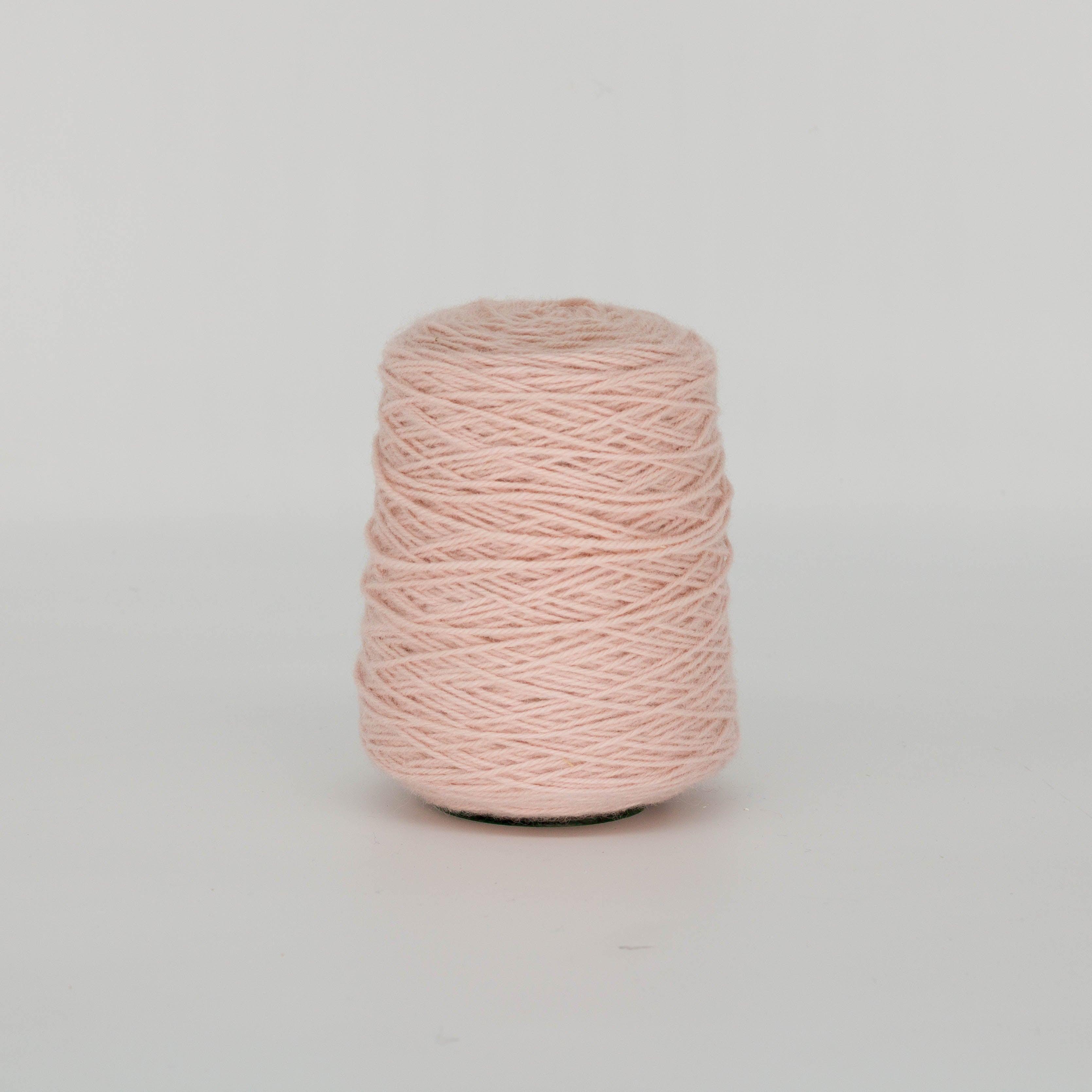 Pale ivory100% Wool Rug Yarn On Cones (499) - Tuftingshop